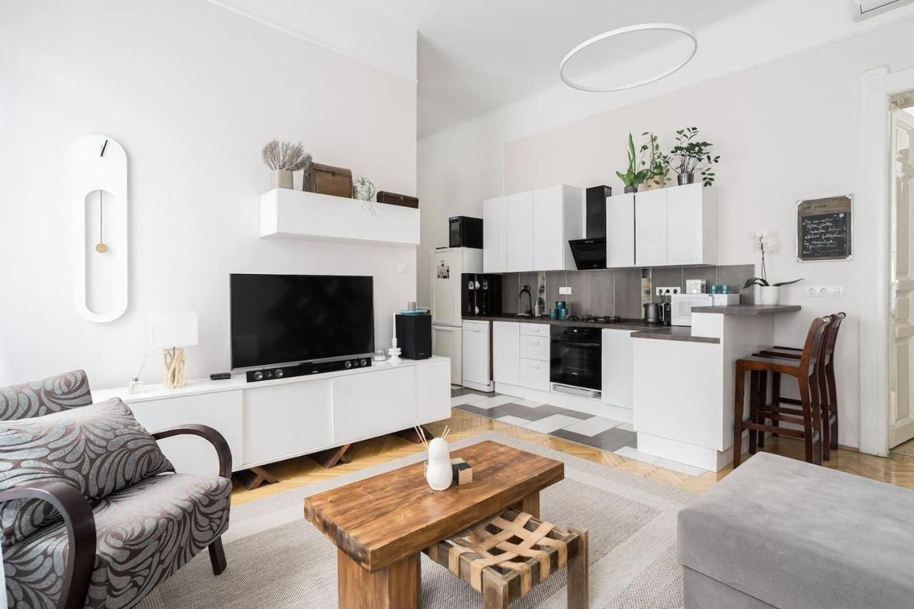 Apartamento Sunrise Lounge Corvin 63M2 Ac Budapest Exterior foto